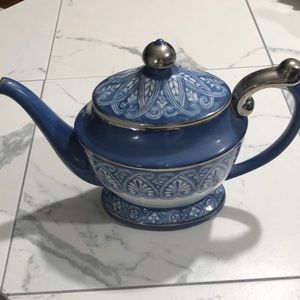 Bombay Porcelain Tea Pot